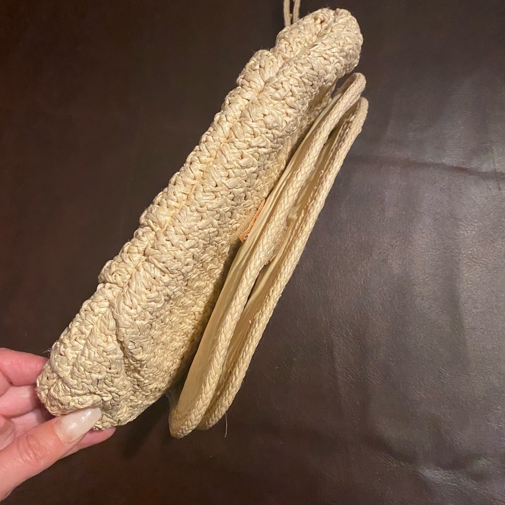 Gloria Astor wristlet - Picture 3 of 13